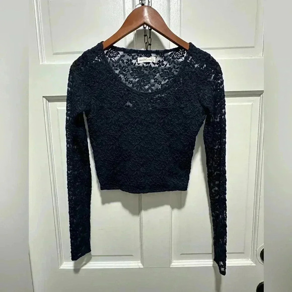 Abercrombie and Fitch Navy Lace Cropped Sweetheart Long-sleeve Blouse Size S - Picture 2 of 5